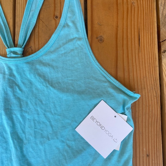 BEYOND YOGA TO THE POINT TANK - Picture 2 of 5